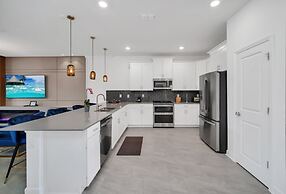 9 Bed Pool Home Storey Lake Resort! 9 Bedroom Home by RedAwning