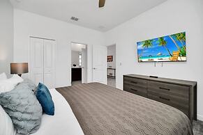 9 Bed In Champions Gate Resort Pool With Spa 9 Bedroom Villa by RedAwn