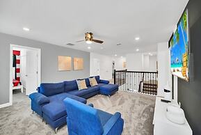 9 Bed In Champions Gate Resort Pool With Spa 9 Bedroom Villa by RedAwn