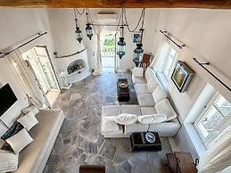 Villa Oikia Suites  Mykonos