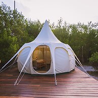 Marine Beach Club & Hotel By Tequendama