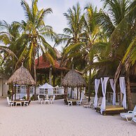 Marine Beach Club & Hotel By Tequendama