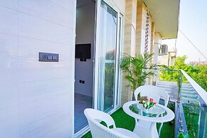 FabHotel Sunrise Noida Sector 56