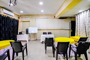 Fabhotel Ramjis Residency