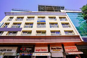 Fabhotel Ramjis Residency