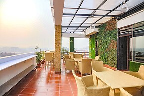 Fabhotel The Horizon