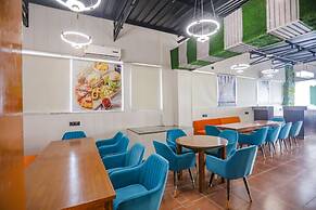 Fabhotel The Horizon