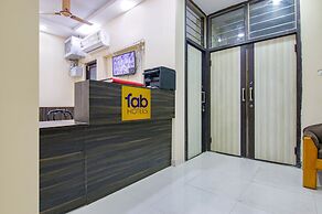 FabHotel Ashok Vihar