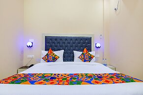 FabHotel Ashok Vihar