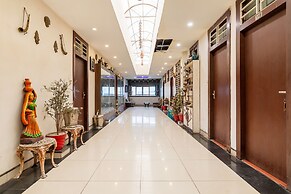 Fabhotel Shree Regency