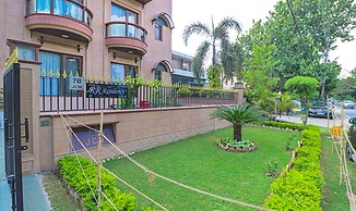 Fabhotel Rr Residency