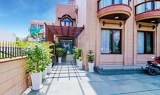 Fabhotel Rr Residency