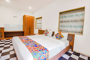 FabExpress Coco Goa Resort With Pool, Arpora