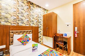 Fabhotel Arton Suite