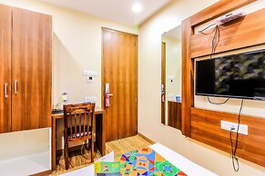 Fabhotel Arton Suite