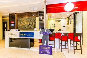 Fabhotel Arton Suite