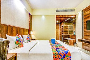 Fabhotel Crawford Inn