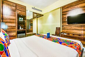 Fabhotel Crawford Inn