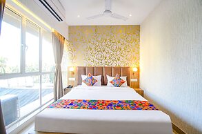 FabHotel Lake View Topsia