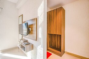 FabHotel Lake View Topsia