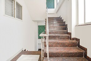 FabHotel Comfortable Stay