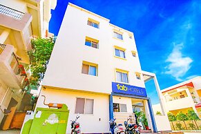 FabHotel Comfortable Stay