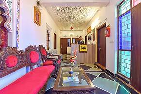 Fabhotel Achrol Palace