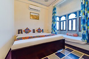 Fabhotel Achrol Palace