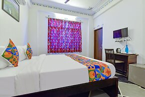 Fabhotel Achrol Palace