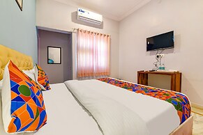 Fabhotel The Castle Homestay I