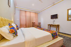 Fabhotel The Castle Homestay I