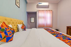 Fabhotel The Castle Homestay I