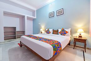 Fabhotel The Castle Homestay I