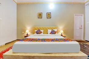 Fabhotel The Castle Homestay I