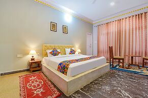 Fabhotel The Castle Homestay I