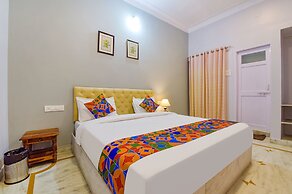 Fabhotel The Castle Homestay I
