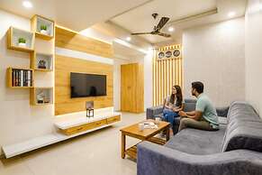 Fabhotel Viva House
