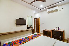 Fabhotel Kzar Select