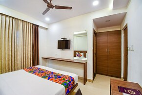 Fabhotel Kzar Select