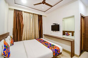 Fabhotel Kzar Select