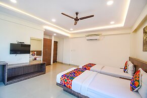 Fabhotel Kzar Select