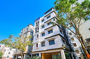 Fabhotel Dream World Residency