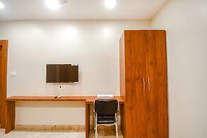 Fabhotel Dream World Residency