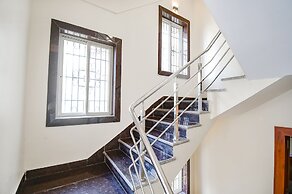 Fabhotel Dream World Residency