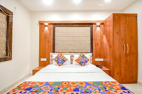 Fabhotel Dream World Residency