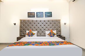 Fabhotel Rivlet Inn