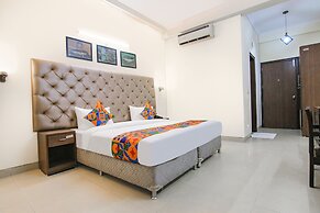 Fabhotel Rivlet Inn