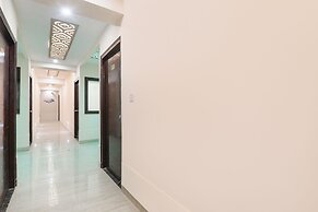 Fabhotel Silver Stone Inn