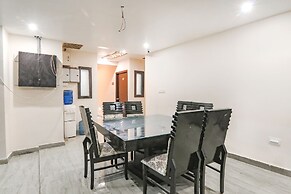 Fabhotel Silver Stone Inn