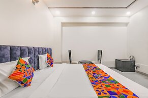 Fabhotel Silver Stone Inn